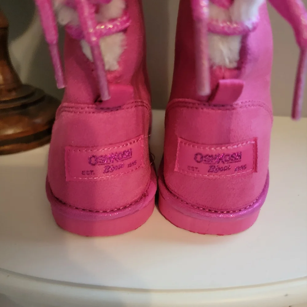 CLEARANCE ~ Last Call        OshKosh B'Gosh Hot Pink Furry Toddler Boots